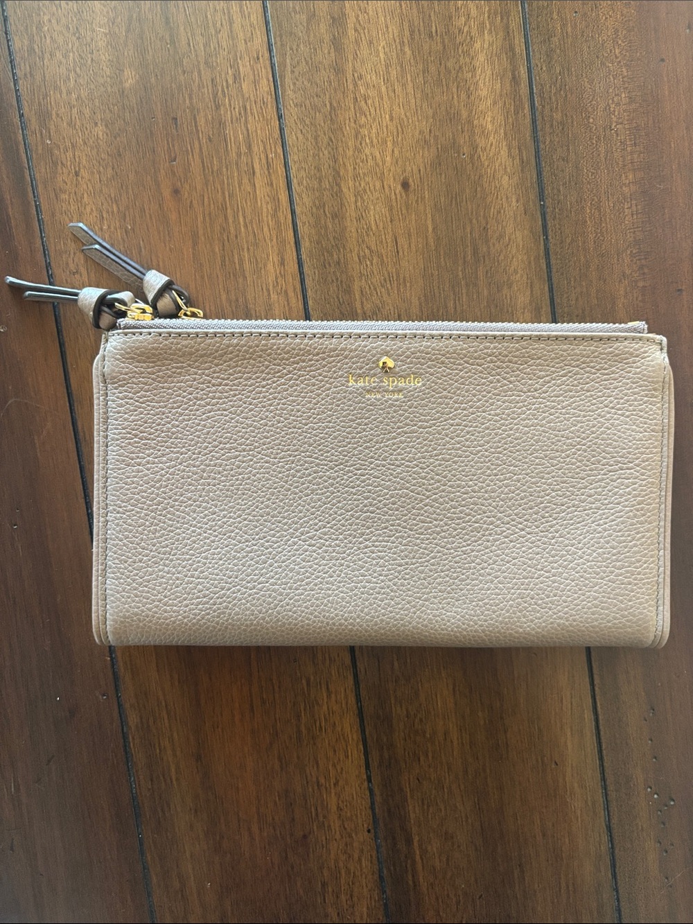 kate spade Pebbled Leather Wristlet Clutch in Dusty Mauve